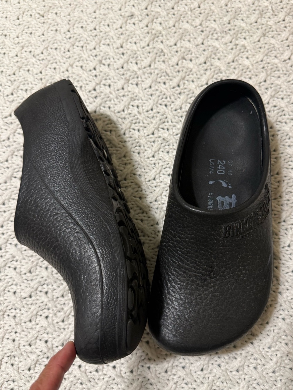Birkenstock Womens 6 Men’s 4 Black Slip-On EVA Clogs - Picture 2 of 9